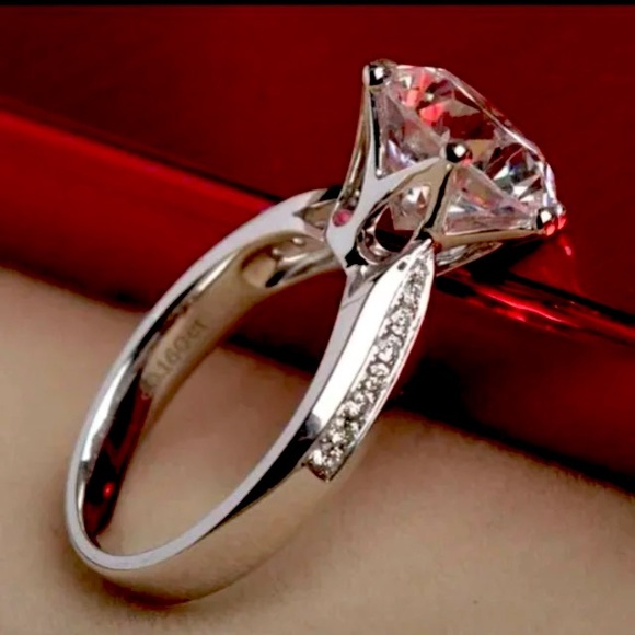 Luxurious 3ct Diamond Ring S925 Stamped! - Picture 1 of 8